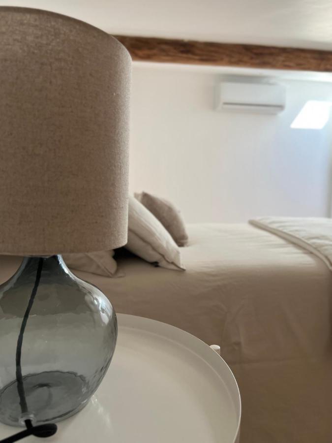 L'Escapade Nimoise Apartment Nimes Bagian luar foto